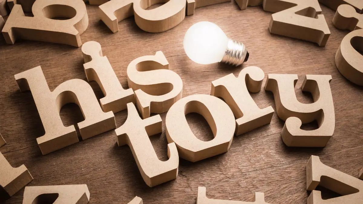 Photo of the Word "history" with a Lightbulb Between the "s" and "t"